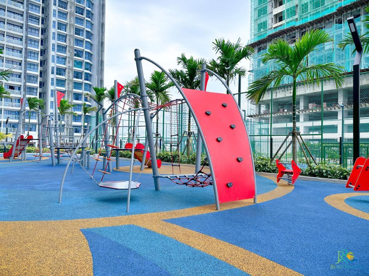 Bali Sea View Residences Melaka At Stayrene Exteriör bild