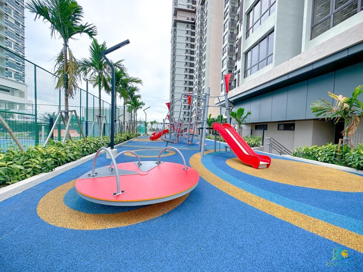 Bali Sea View Residences Melaka At Stayrene Exteriör bild